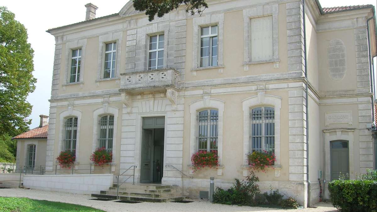 Mairie de Villebois Lavalette
